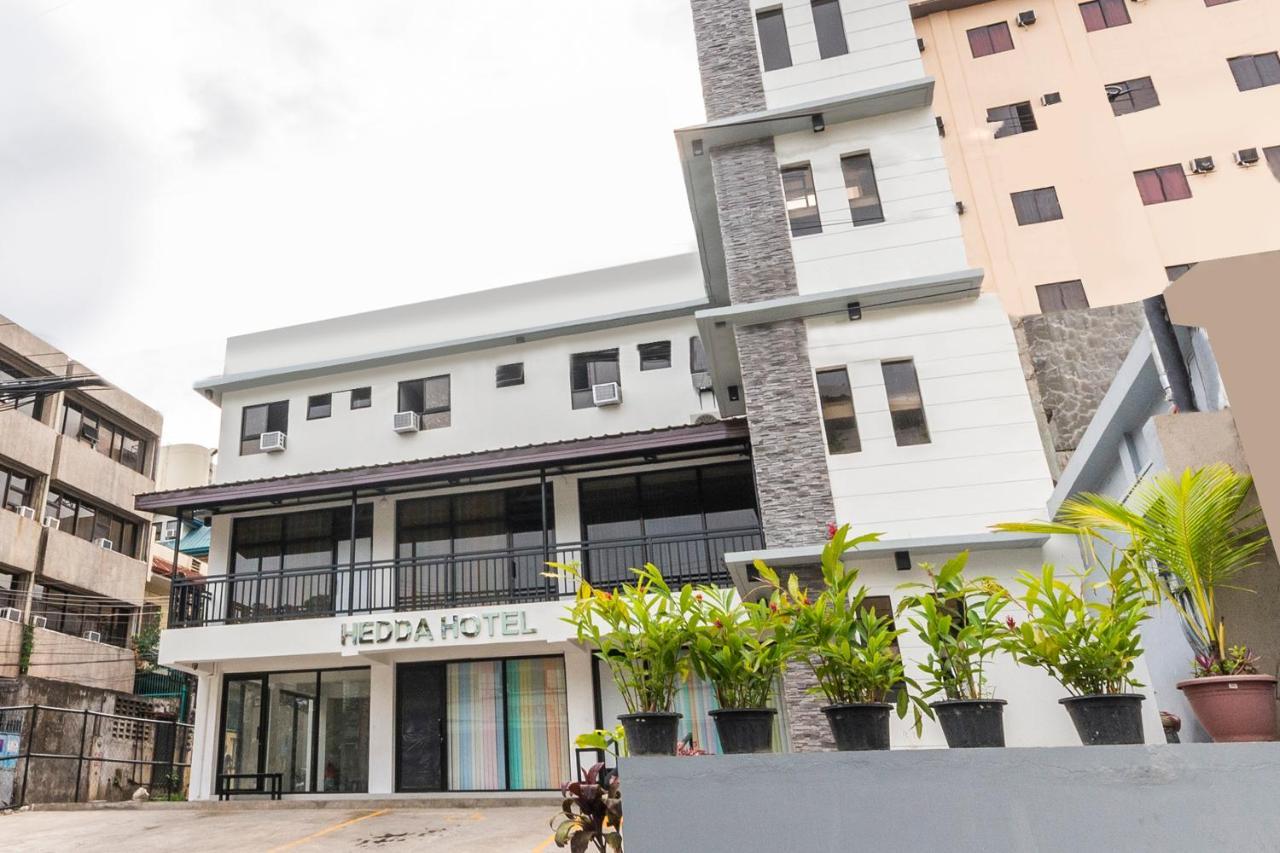 Vaccinated Staff - Oyo 476 Hedda Hotel Cebú Exterior foto